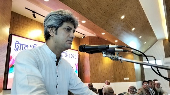 দেশের উন্নয়ন এবং স্বাধীনতার চেতনা বাস্তবায়নে সঠিক নেতৃত্ব অপরিহার্য