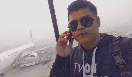 ছাত্রআন্দোলন: চোখের চিকিৎসা নিতে সিঙ্গাপুরে রওনা