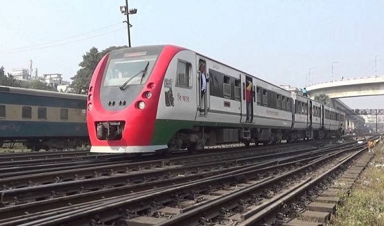 ডেমু ট্রেন নিলামে বিক্রির পরিকল্পনা