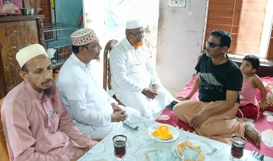 অসুস্থ সাংবাদিককে দেখতে গেলেন জামায়াত নেতৃবৃন্দ
