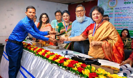 শেরে বাংলা আইকনিক অ্যাওয়ার্ডস পেলেন ভাঙ্গুড়ার সাংবাদিক সাখাওয়াত