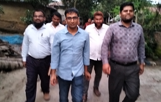 বাগমারায় বিভিন্ন গ্রামীণ রাস্তার উন্নয়ন কাজ পরিদর্শনে ইউএনও