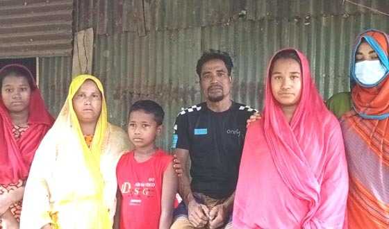 চিকিৎসার অভাবে মৃত্যুর ধারপ্রান্তে দুর্গাপুরের কাঠমিস্ত্রী নূর জামাল