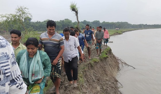 তালায় খেশরা ইউনিয়নের কপোতাক্ষ নদের বেড়িবাঁধে ভাঙন