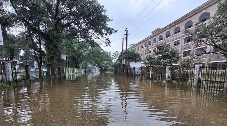 নোয়াখালীতে পানিবন্দি ৪২ হাজার পরিবার, দুই লাখ ক্ষতিগ্রস্ত