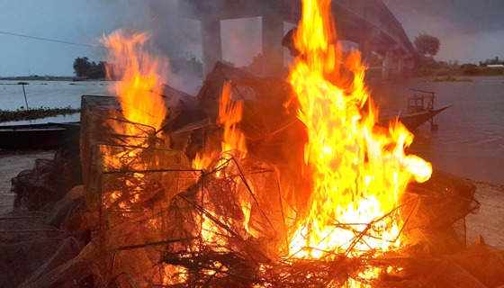চাটমোহরে চায়নাদুয়ারি জাল জব্দ