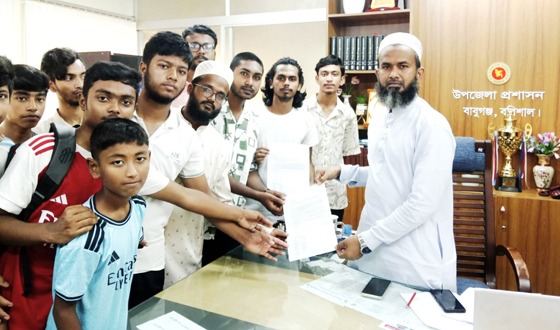 পরিবেশের জন্য ঝুঁকি টায়ার রিসাইক্লিং প্লান্ট বন্ধের দাবিতে স্মারকলিপি
