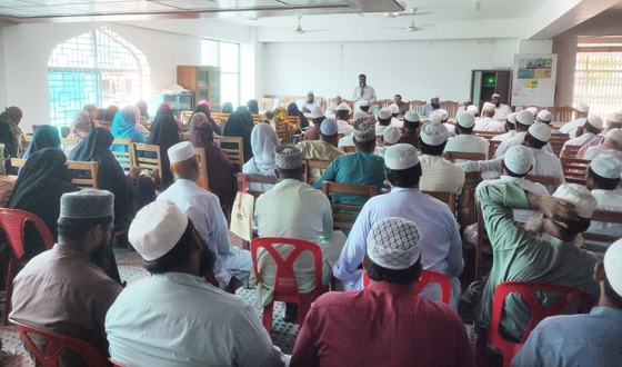 সাটুরিয়ায় ধর্মীয় শিক্ষকদের নিয়ে সভা