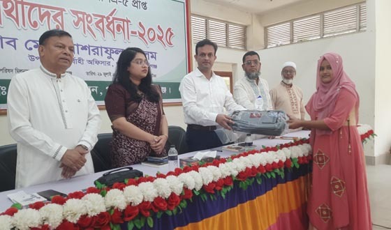 গজারিয়ায় এসএসসি পরীক্ষায় জিপিএ ৫প্রাপ্ত শিক্ষার্থীদের সংবর্ধনা