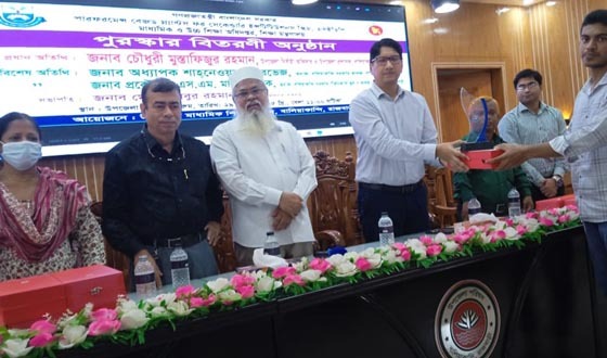 বালিয়াকান্দিতে ৩৪ কৃতি শিক্ষার্থীকে সম্মাননা প্রদান