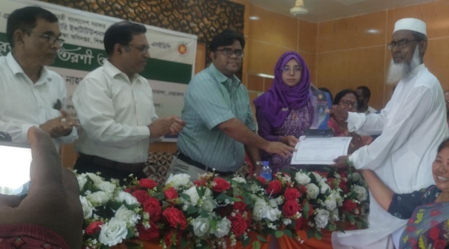 কলমাকান্দায় মাধ্যমিক শ্রেষ্ঠ শিক্ষার্থীদের পুরস্কার বিতরণী অনুষ্ঠান