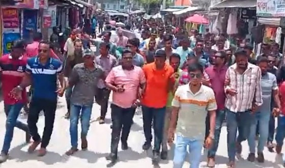 কয়রায় যুবদলের বিক্ষোভ মিছিল ও সমাবেশ