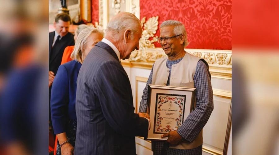 রাজা চার্লসের কাছ থেকে ‘হারমনি অ্যাওয়ার্ড’ পেলেন ড. ইউনূস