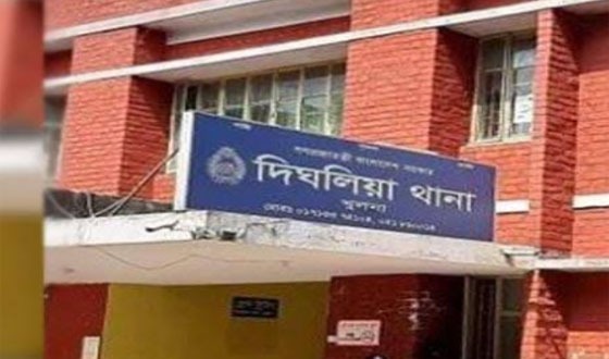 দিঘলিয়ায় পুলিশ ও নৌবাহিনী দিঘলিয়া কন্টিনজেন্টের জোর অভিযান শুরু