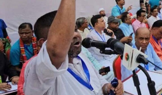 কৃষক দলের জাতীয় নির্বাহী কমিটির যুগ্ম সাধারণ সম্পাদকে ফুলের শুভেচ্ছা