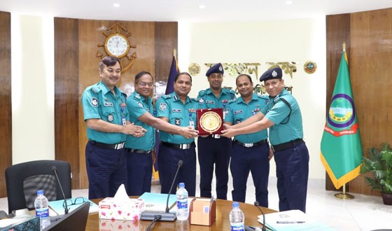 মাদকদ্রব্য উদ্ধারে ৩ শ্রেণীতে শ্রেষ্ঠ্যত্ব এয়ারপোর্ট থানা পুলিশ