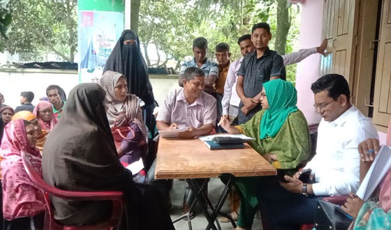 ক্ষেতলালে বিডব্লিউবি বিতরণে স্বচ্ছ প্রক্রিয়া নিশ্চিত করতে গণশুনানি