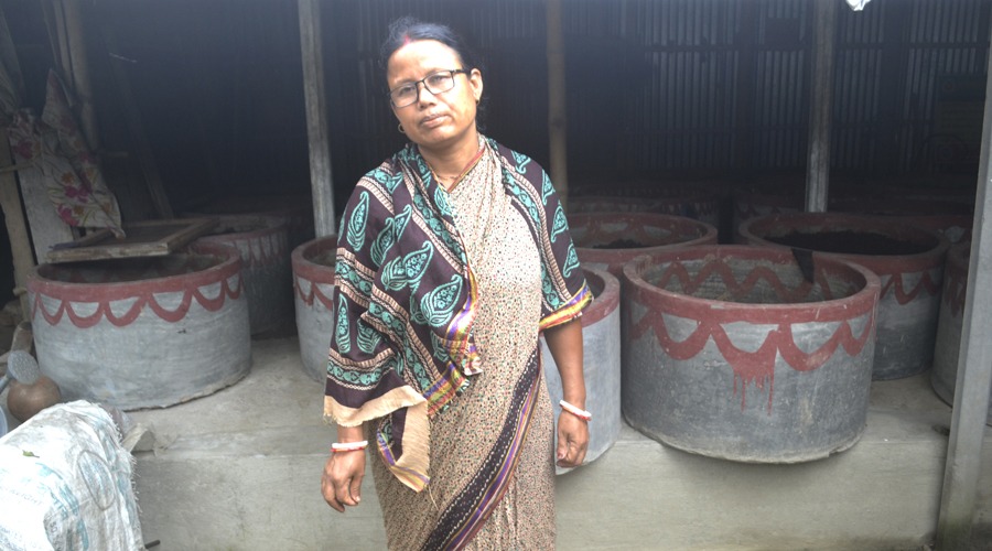 কাহারোলে হার না মানা সফল নারী ববিতা
