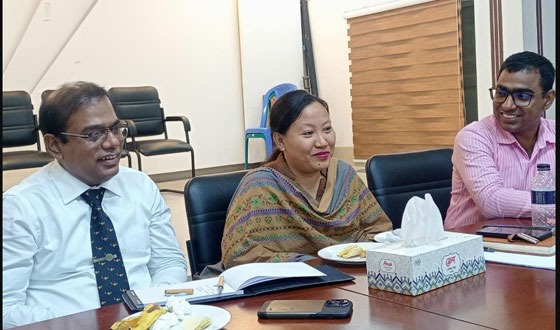 হোমনায় ভাতাপ্রাপ্তদের সঙ্গে এলজিইডি মন্ত্রণালয়ের যুগ্ম-সচিবের সভা