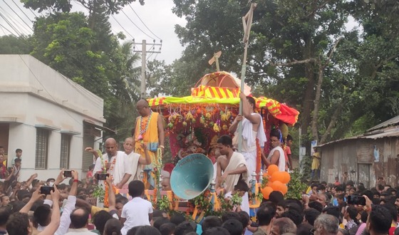 কুড়িগ্রামে রথ যাত্রা উদযাপন, নিরাপত্তায় কাজ করেছে সেনাবাহিনী