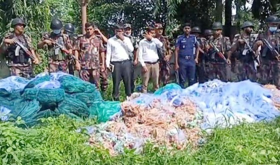 কালীগঞ্জে ৬৫ লাখ টাকার অবৈধ কারেন্ট জাল জব্দ