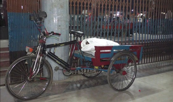 গাইবান্ধা ট্রেনে কাটা পড়ে এক নারী নিহত