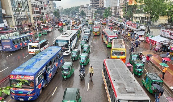 কিছুতেই শৃঙ্খলায় আসছে না রাজধানীর গণপরিবহণ
