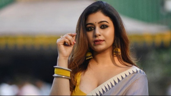 শারীরিক নির্যাতন করত বাবা : ঋতাভরী