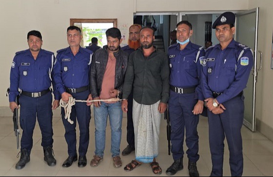 দুর্গাপুরে হত্যা ও গরু লুটের ঘটনায় গ্রেপ্তার ৩