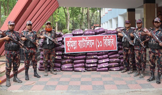 কুমিল্লায় বিজিবি’র অভিযানে ভারতীয় বাসমতি চাউল জব্দ