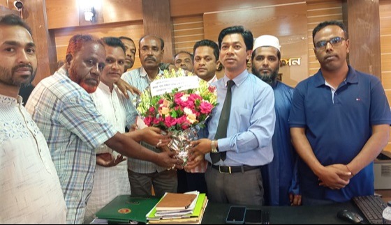 নাজিরপুরে নবনিযুক্ত ইউএনওর সঙ্গে সাংবাদিকদের মতবিনিময়