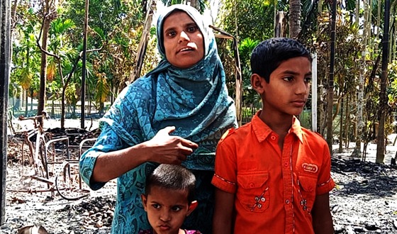 নি:স্ব প্রতিবন্ধী বানেছা: আগুনে পুড়লো তার সম্বল