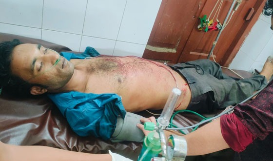 সাতকানিয়ায় প্রতিপক্ষের ছুরিকাঘাতে দর্জি খুন, পল্লী চিকিৎসক আহত