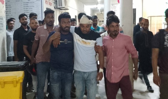 কাউখালীতে বিএনপির পোস্টার লাগানোর সময় ছাত্রলীগের হামলা, আহত ৭