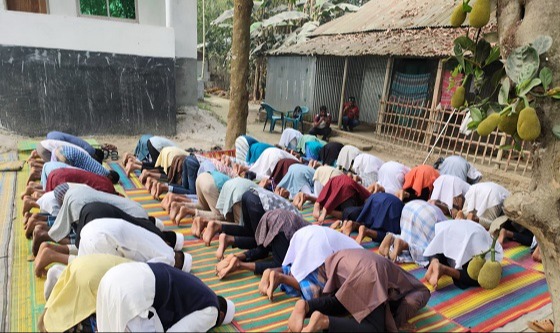জামালপুরের সরিষাবাড়ী ১৩ গ্রামে ঈদ উদযাপন