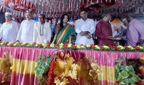 বিএনপি মহিলাদের জন্য ফ্যামিলি কার্ড ইস্যু করবে