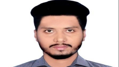 বাঘায় বাস চাপায় পা বিচ্ছিন্ন মেয়ে ও আহত স্ত্রীকে হাসপাতালে রেখে পিতার দাফন