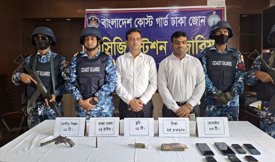 গজারিয়ায় অবৈধ বালুমহালে আইনশৃঙ্খলা বাহিনীর অভিযান, অস্ত্র-গুলি উদ্ধার