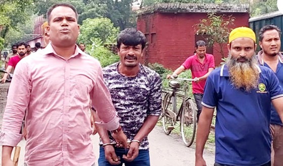 সৈয়দপুর রেলওয়ে কারখানায় চুরি সরঞ্জামসহ চোর আটক