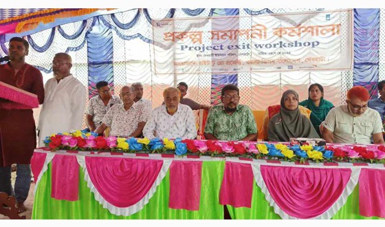 দেবহাটায় ওয়ার্ল্ড ভিশনের রাইট টু গ্রো প্রকল্পের সমাপনী কর্মশালা