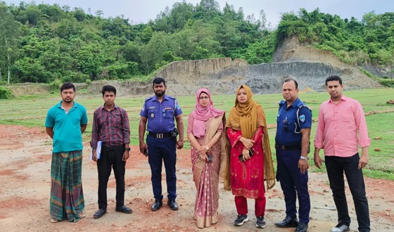 সাতকানিয়ায় দুই ইটভাটাকে দুই লাখ টাকা জরিমানা
