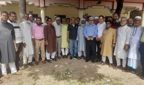 বাউশিয়া এমএ আজহার উচ্চ বিদ্যালয়ের নব নির্বাচিত কমিটির সভা