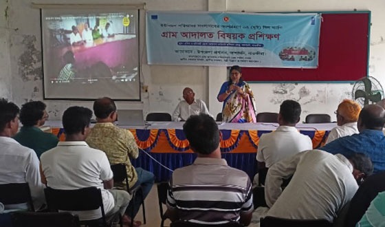 আশাশুনিতে গ্রাম আদালত বিষয়ক প্রশিক্ষণ উদ্বোধন