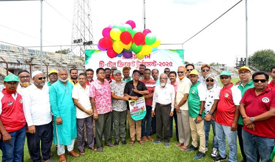 বগুড়ায় মিডিয়া কাপ টি-টেন ক্রিকেটটুর্ণামেন্টের উদ্বোধন