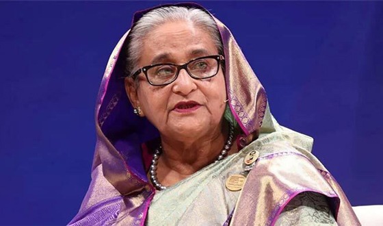 শেখ হাসিনাকে ট্রাইব্যুনালে আনতে পত্রিকায় বিজ্ঞপ্তি দেওয়ার নির্দেশ