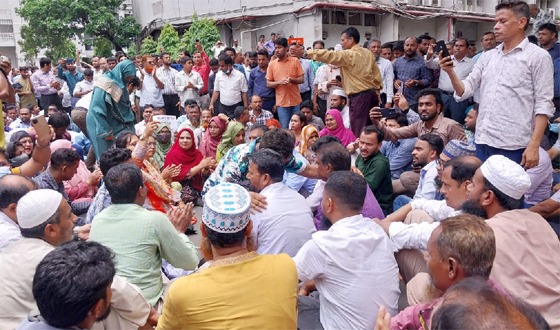 সচিবালয়ে চতুর্থ দিনের মতো চলছে বিক্ষোভ কর্মসূচী, নিরাপত্তা জোরদার