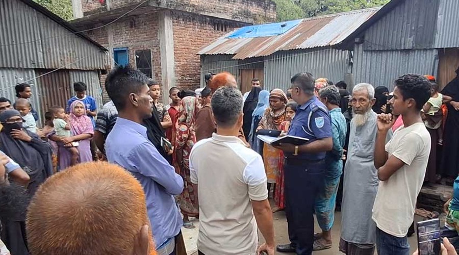নরসিংদীতে জমি নিয়ে বিরোধে ২ভাইকে কুপিয়ে হত্যা