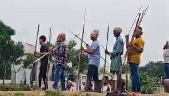 সরাইলে দুইদল গ্রামবাসীর দফায় দফায় সংঘর্ষে আহত ৩০