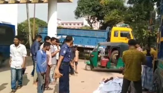 সরাইলে ট্রাক-অটোরিকশার সংঘর্ষে চালকসহ নিহত ২