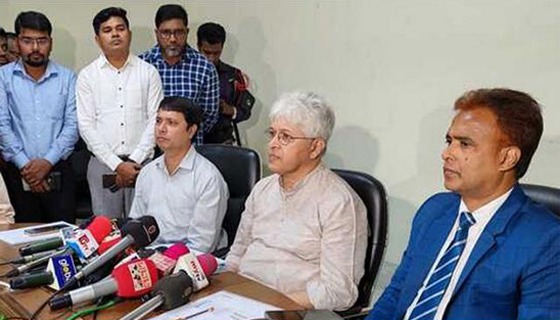 ফ্যাসিস্ট আমলে রাজনৈতিক বিবেচনায় প্লট দেওয়া হয়েছে
